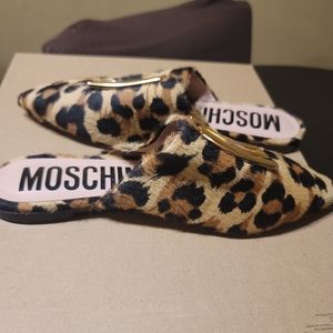 Authentic Moschino woman flats in size 8